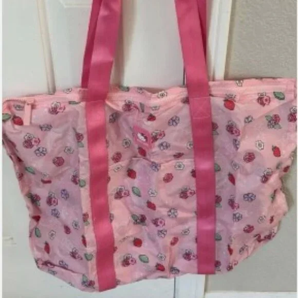 NEW Japan Sanrio Pink Hello Kitty Packable Weekender Bag - Picture 5 of 7